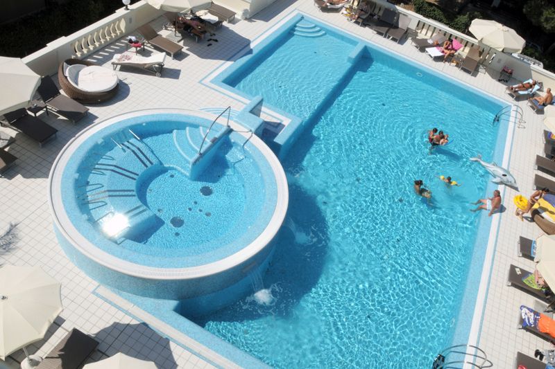 Hotel con piscina a Cervia