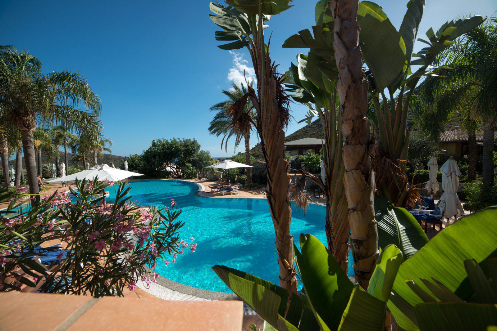 Villasimius hotel con piscina